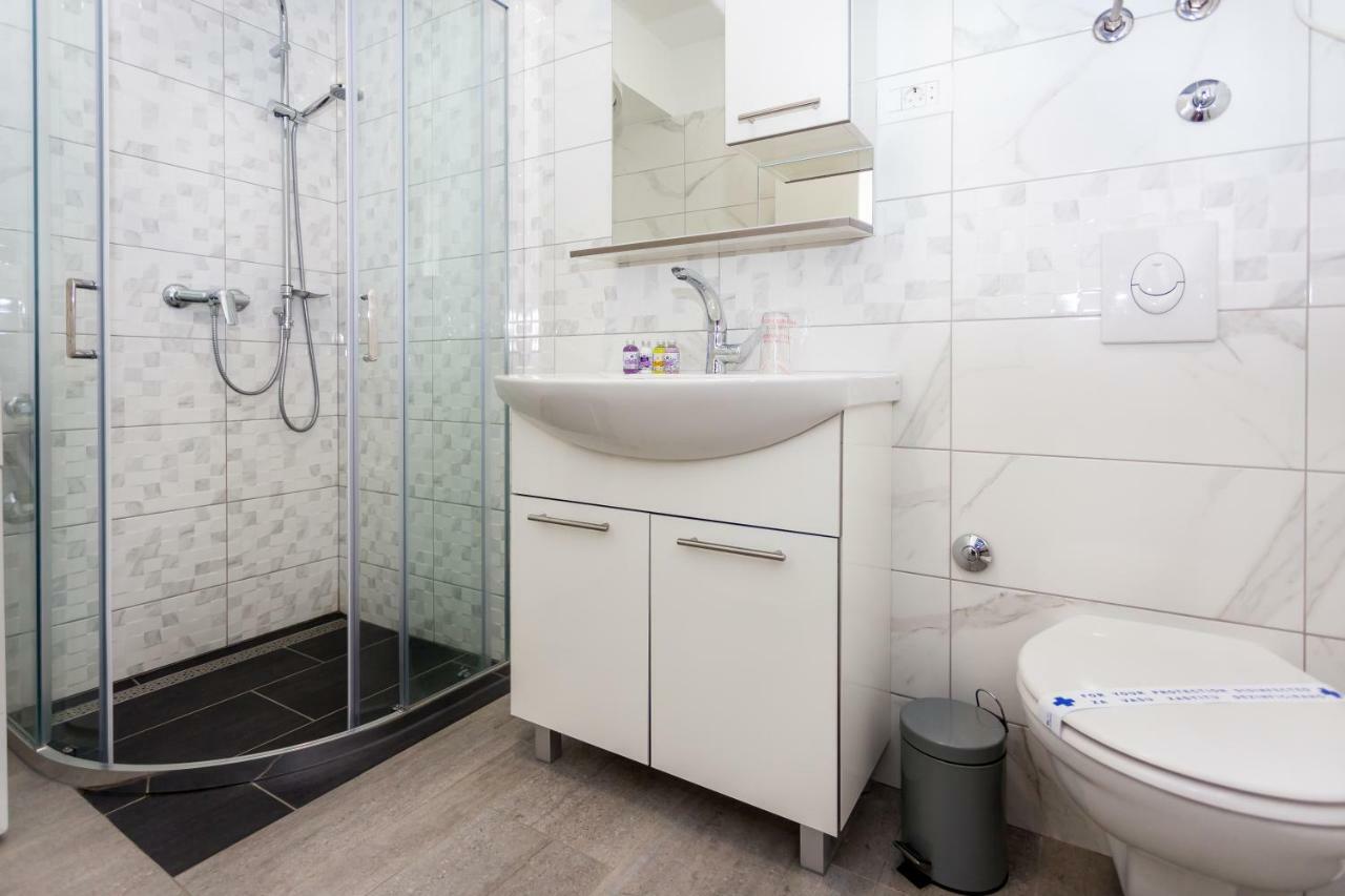 Urban Luxury Suites Juricevic Duce Ngoại thất bức ảnh