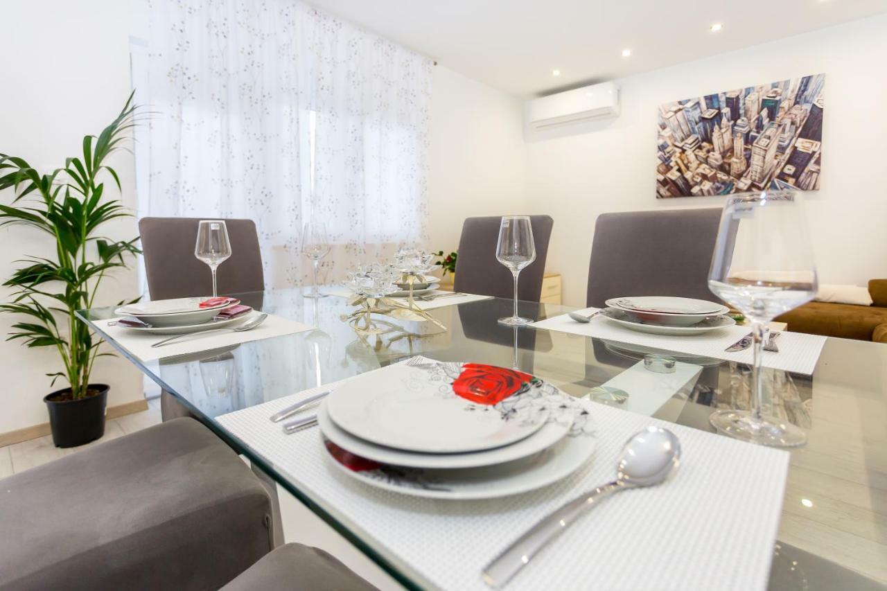 Urban Luxury Suites Juricevic Duce Ngoại thất bức ảnh
