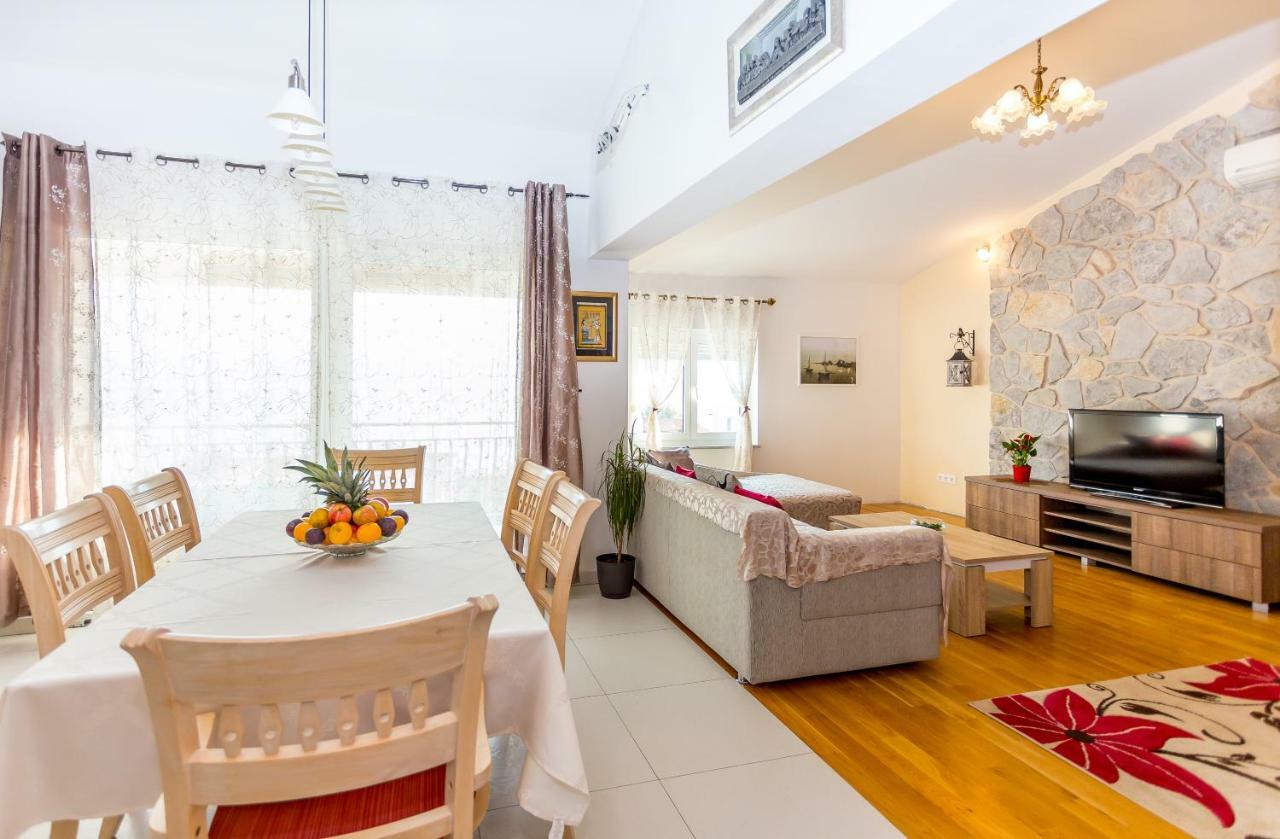 Urban Luxury Suites Juricevic Duce Ngoại thất bức ảnh