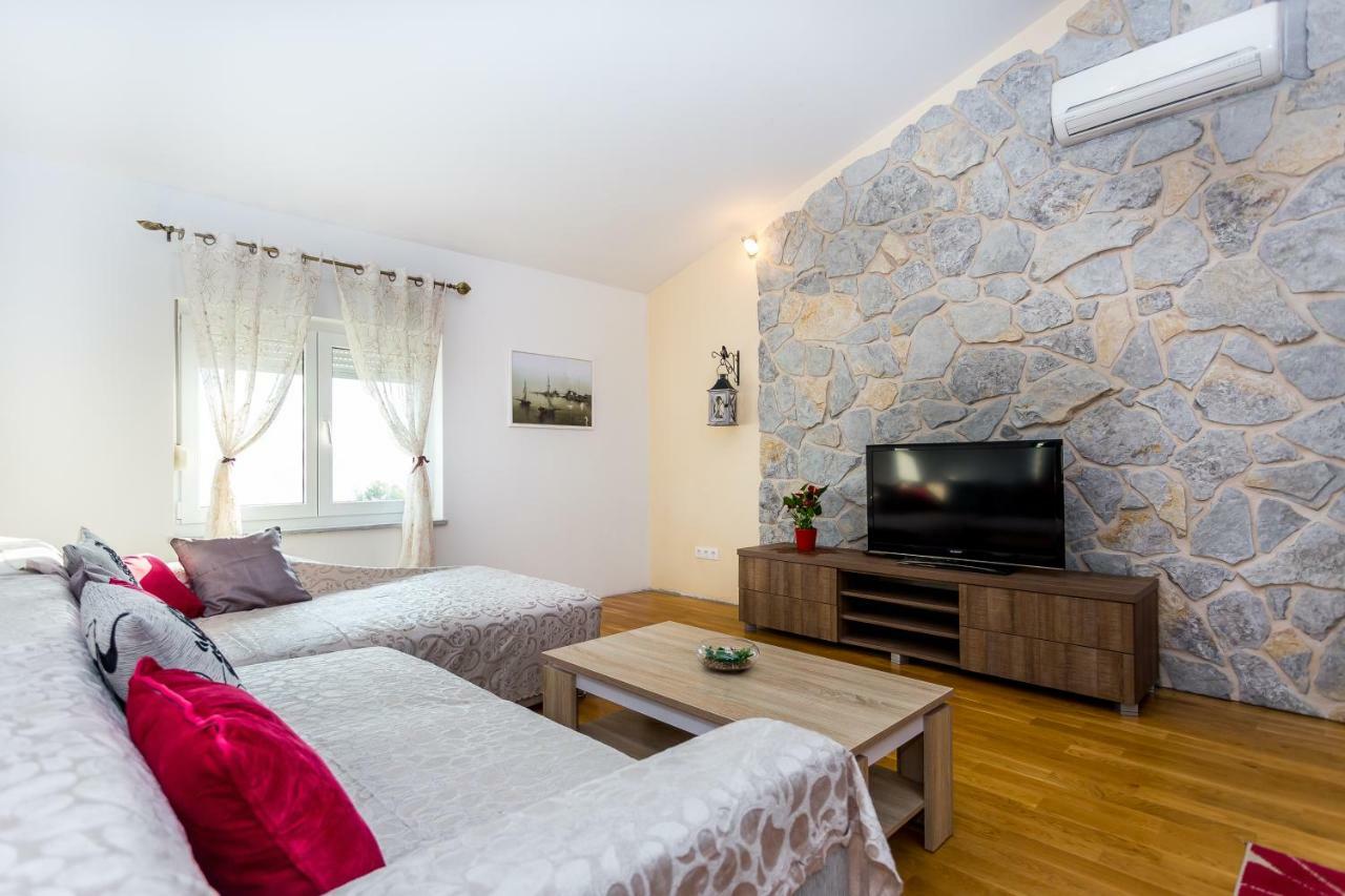 Urban Luxury Suites Juricevic Duce Ngoại thất bức ảnh