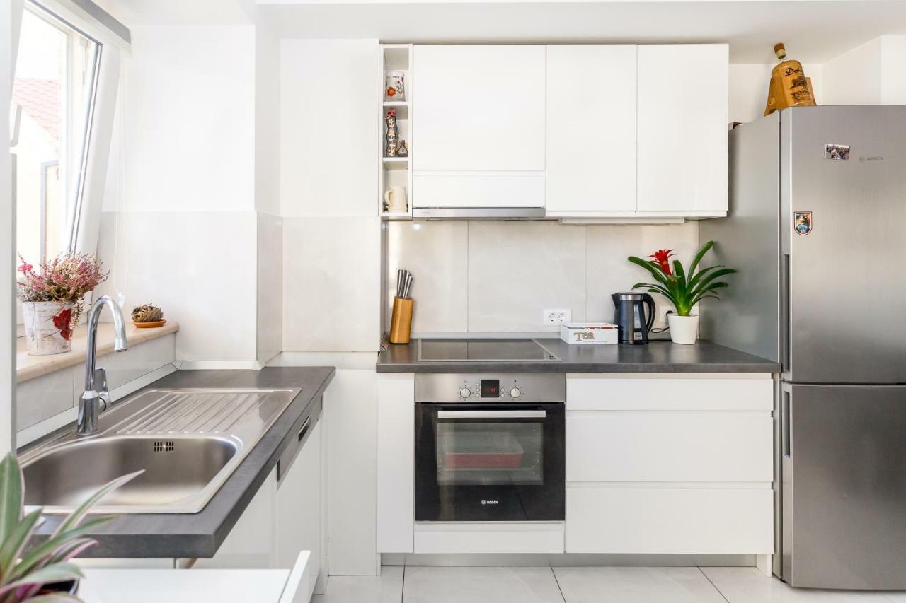 Urban Luxury Suites Juricevic Duce Ngoại thất bức ảnh